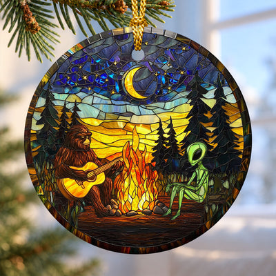 Bigfoot Alien – Ceramic Christmas Ornament